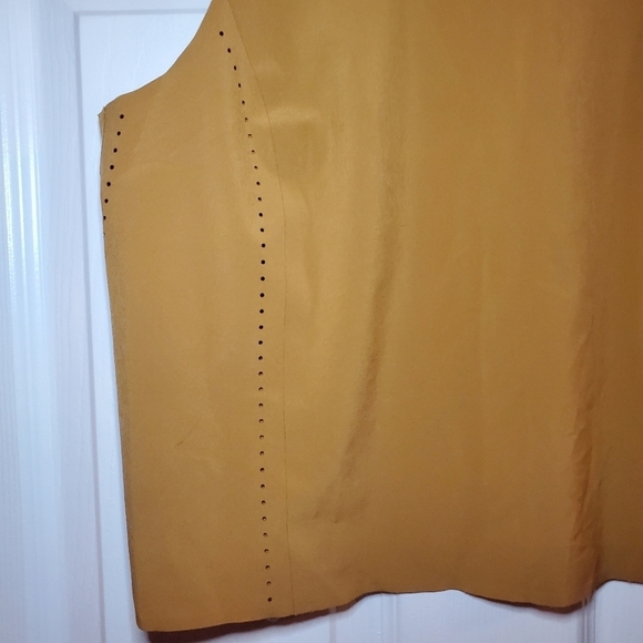 Athleta Terra Perforated Scoop Back Sleeveless Crop Tank Top S Gold Mustard - Picture 2 of 9